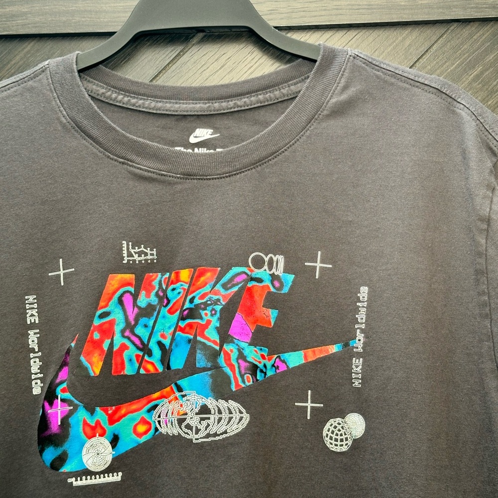 Gray Nike T-shirt